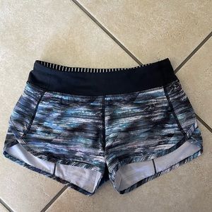 Ivivva by lululemon SPEEDY SHORT - GIRLS
Weave The Future Multi/Black
Size: 12